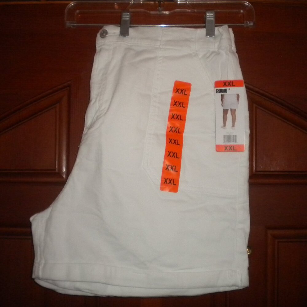 Gloria Vanderbilt Women's Plus Size XXL White Utility Shorts NWT - Picture 2 of 5